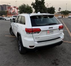 جیپ گراند شیرۆکی